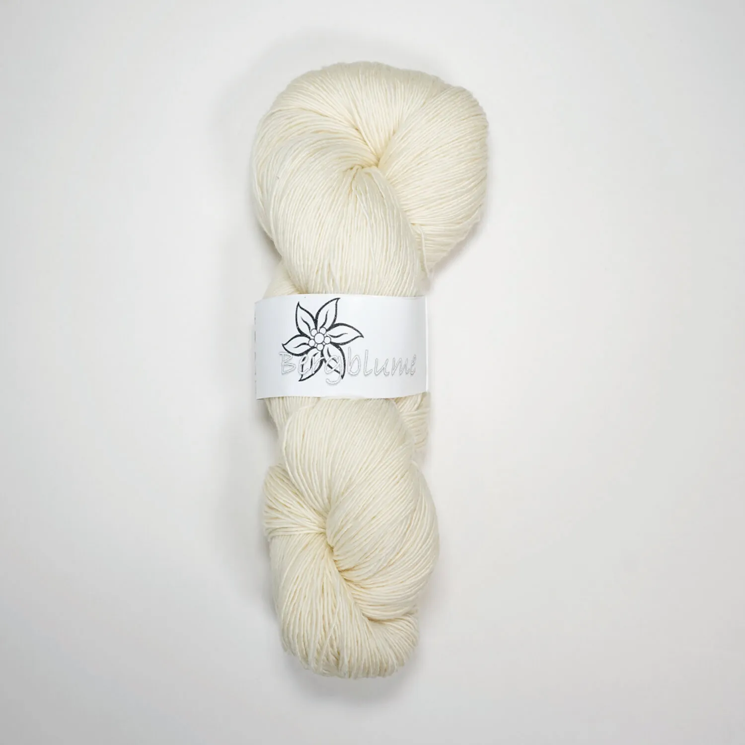 schmusewolle-bergblume-extrafeine “Bergblume” 5,8/1, 100 % wool extra fine – 100 gr skein – mulesing free