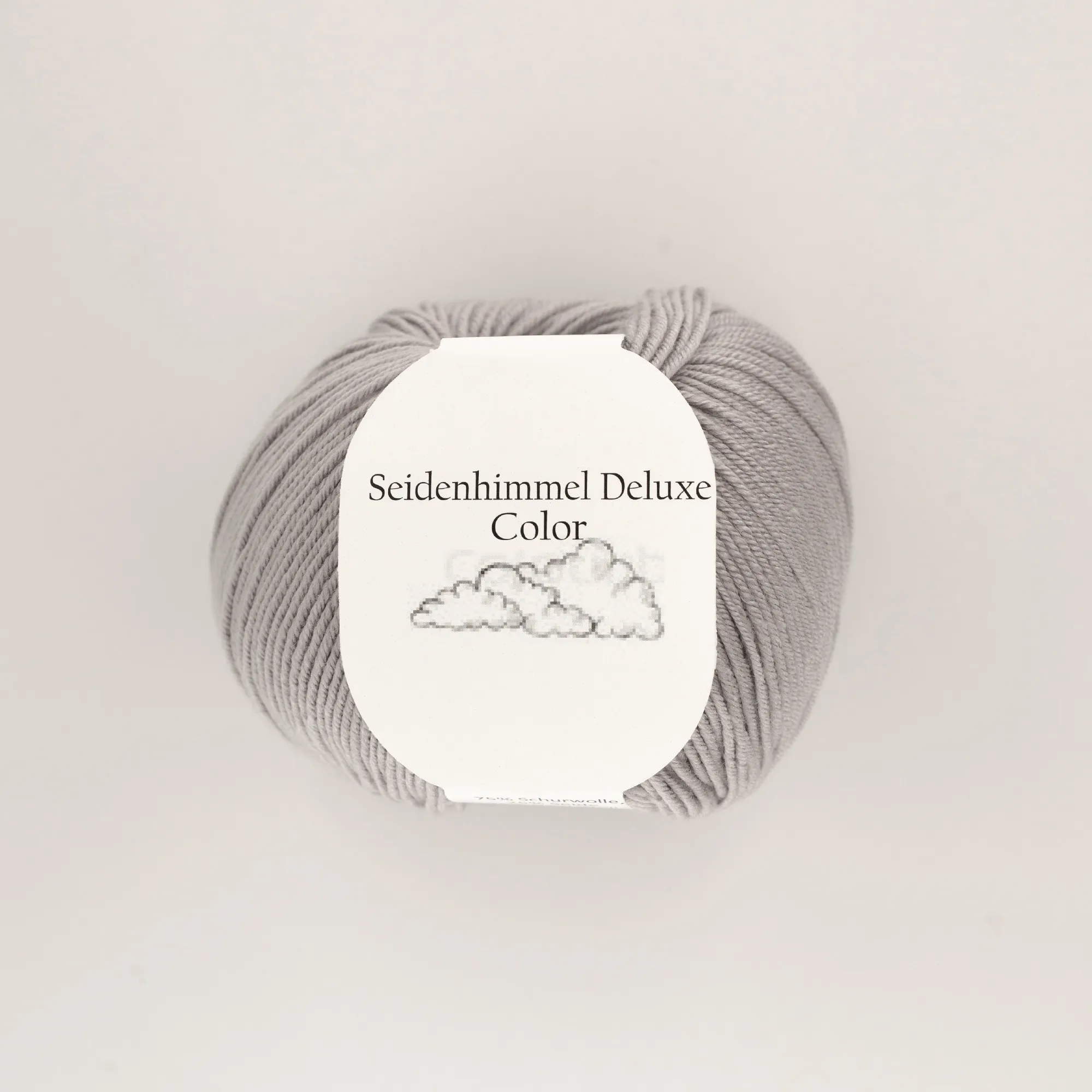 9 “Seidenhimmel Deluxe” 09 thatch grey, 50 gr balls – 75 % Merino wool extra fine/25 % silk