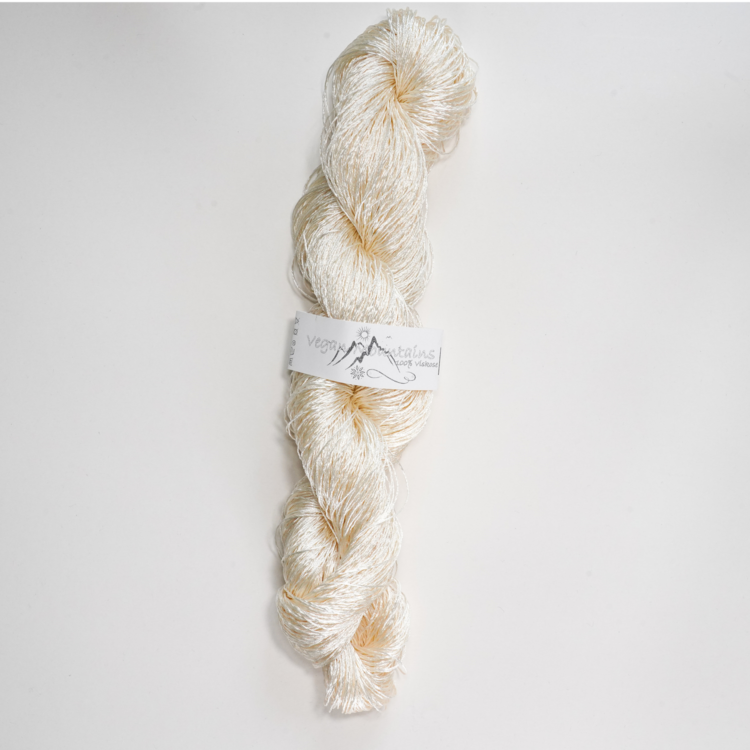 schmusewolle-vegan-mountains-100-viskose “Vegan Mountains” 34/2x4, 100 % rayon – 100 gr skein