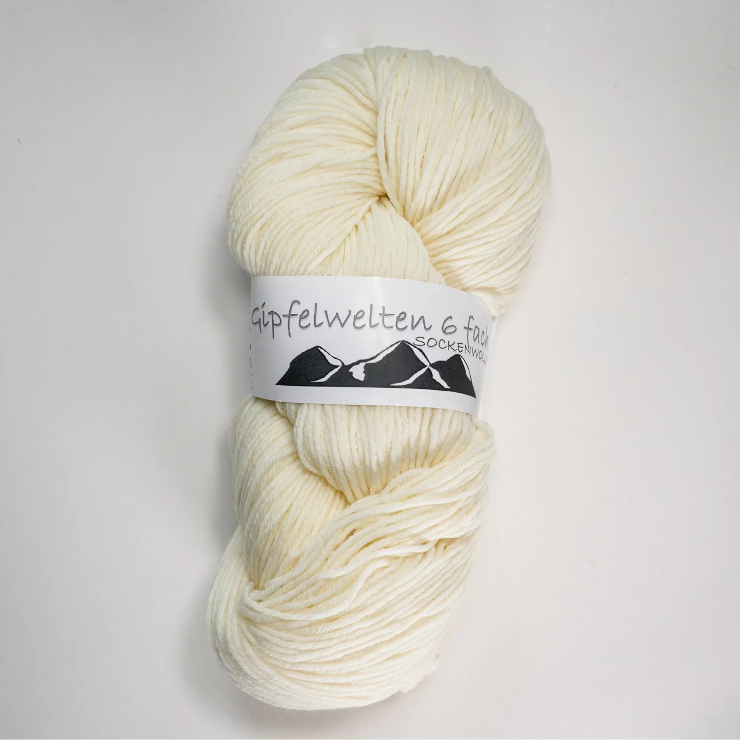 schmusewolle-gipfelwelten-6fach “Gipfelwelten” 16/6, 75 % extra fine Merino wool/25 % Polyamide – 150 gr. skein – mulesing free