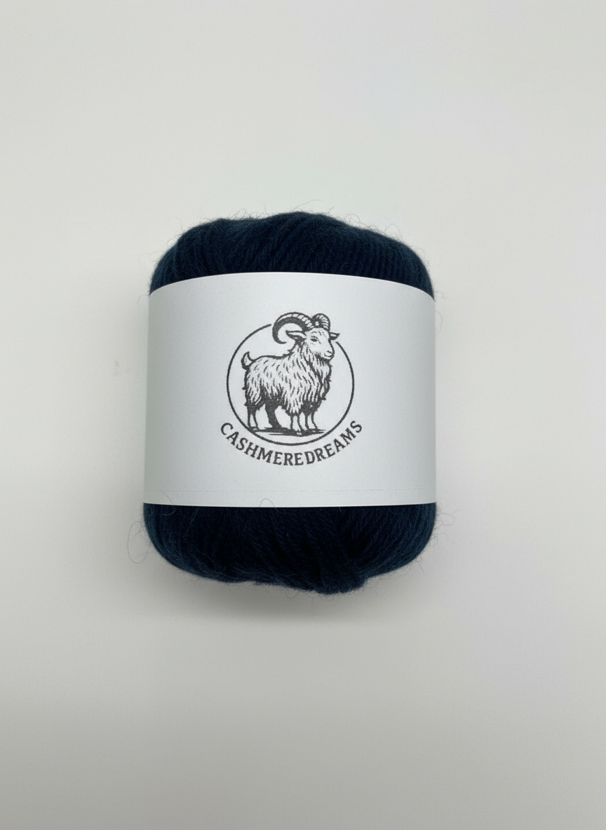 Cashmere Dreams 09 Marine - 50 gr Knäuel - 100% Kaschmir Cashmere Dreams 09 Marine - 50 gr Knäuel - 100% Kaschmir