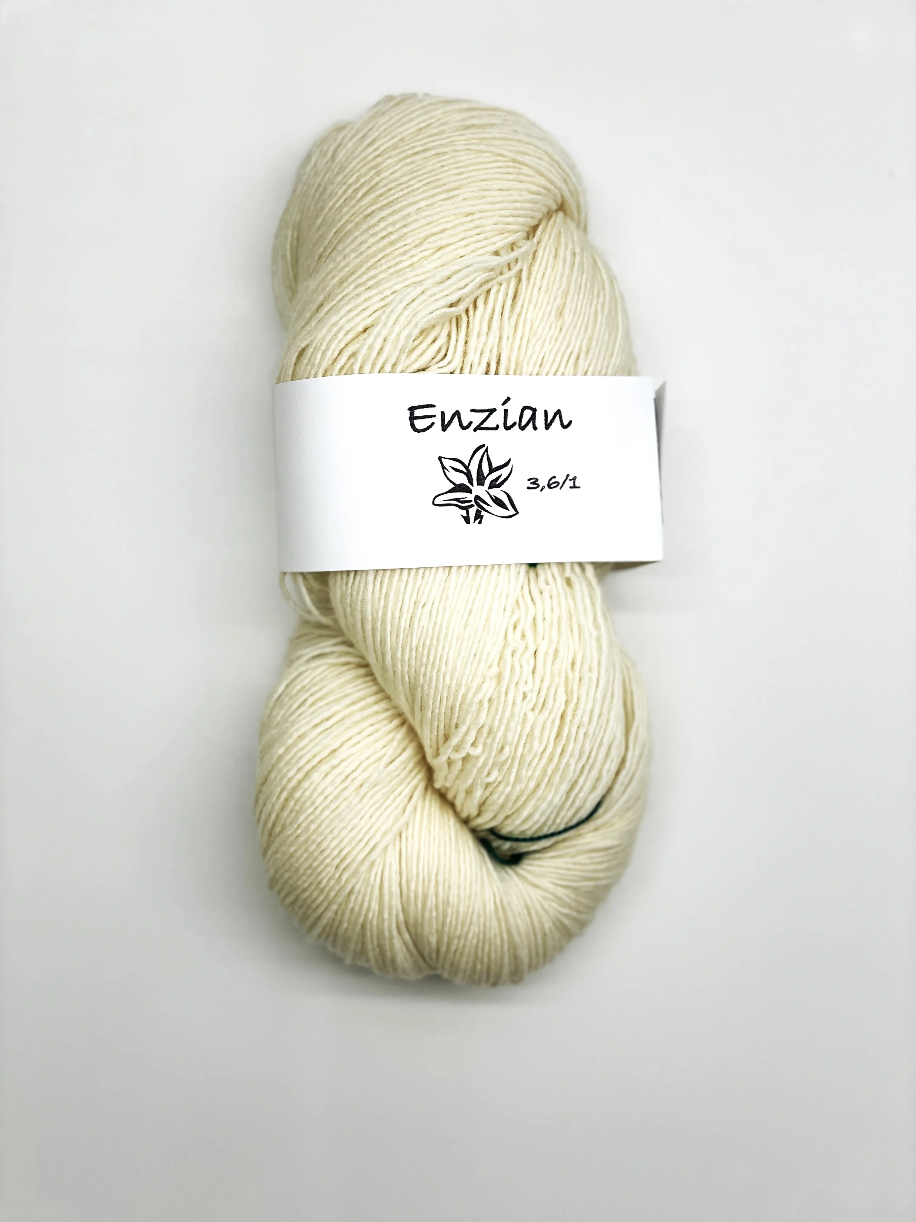 IMG_7653 „Enzian“ 3.6/1, 100 % wool, skein 100 gr - mulesing free