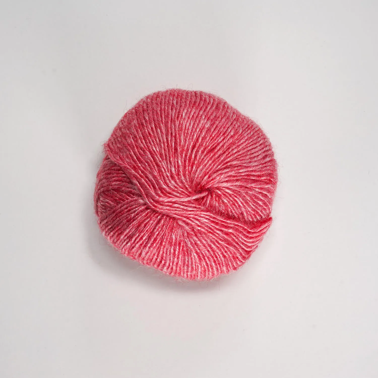 schmusewolle-metallica-rot „Metallica“ red, 50 gr balls – 55 % rayon/24 % virgin wool/21 %cotton