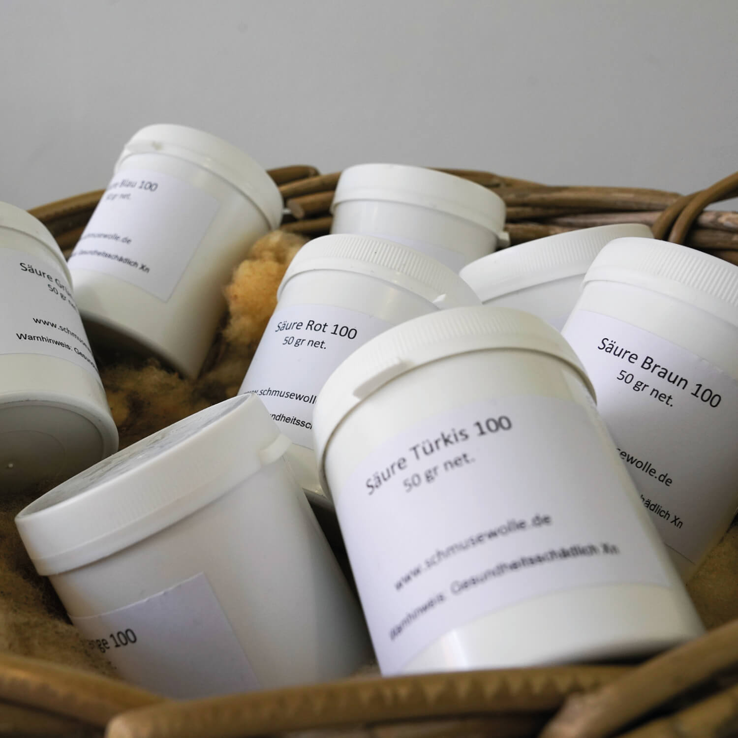 schmusewolle-zusaetze-saeure-8erSet2 Luvotex dyestuff – wool dyestuff, 8 acid dyes, 50 gr each