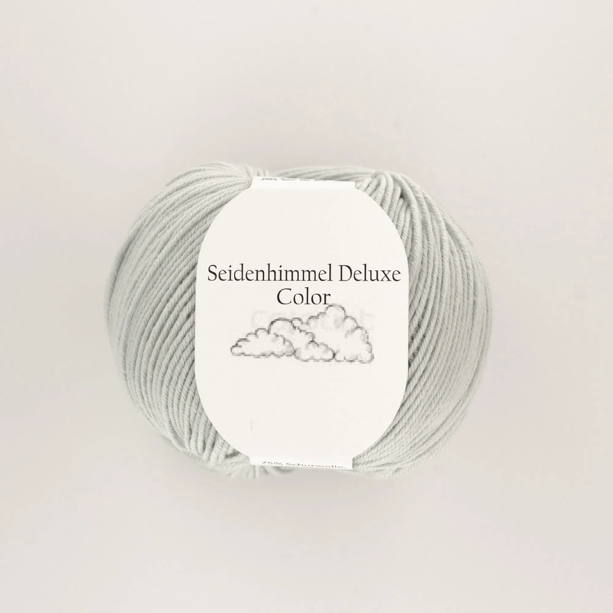 1OaPRwiXQmvtVV “Seidenhimmel Deluxe” 01 jade, 50 gr balls – 75 % Merino wool extra fine/25 % silk