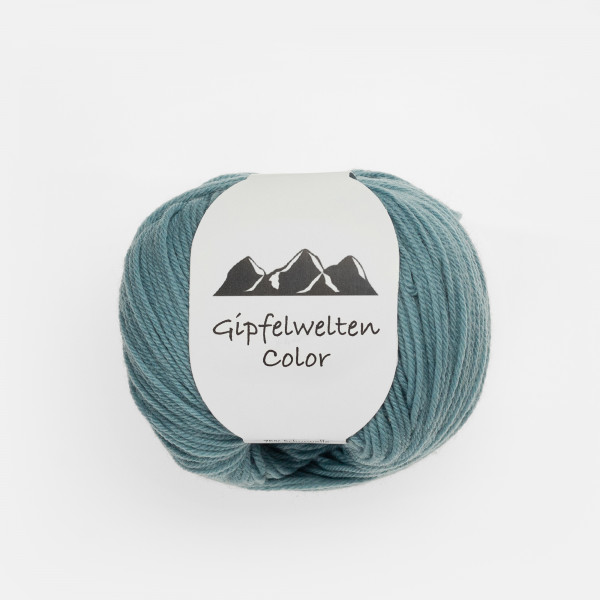 “Gipfelwelten Color” 09 smoky blue, 50 gr balls – 75 % Merino wool extra fine/25 % Polyamide