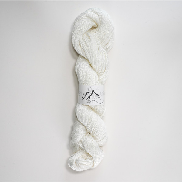 Vegan Mountains 8/2 - 100 gr Strang - 100% Baumwolle
