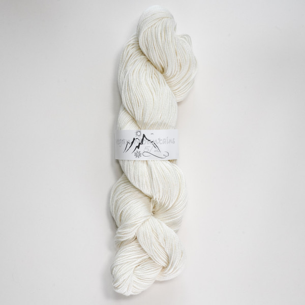 “Vegan Mountains” 5/2, 100 % Cotton – 100 gr skein