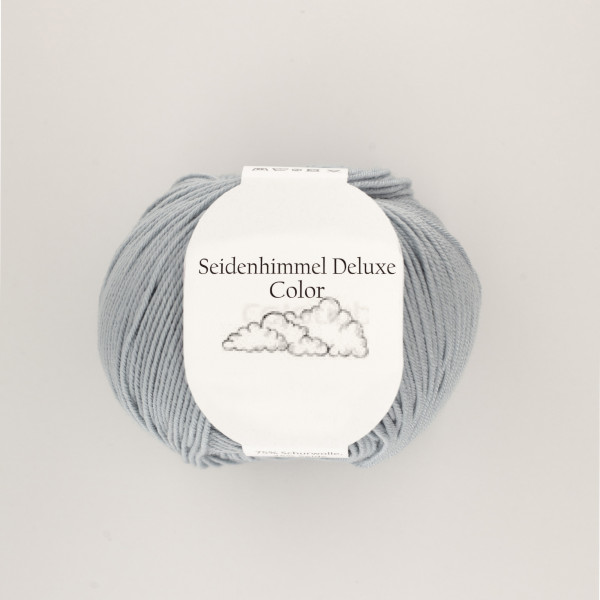 “Seidenhimmel Deluxe” 04 fog, 50 gr balls – 75 % Merino wool extra fine/25 % silk
